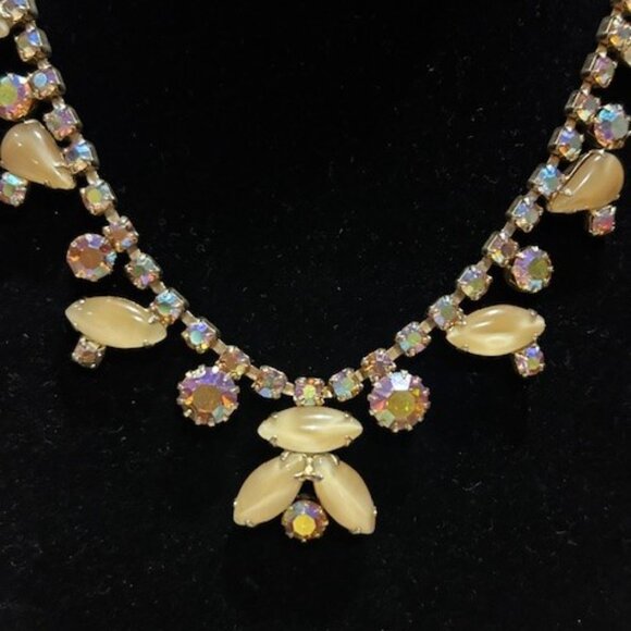 WEISS Aurora AB Rhinestone Cream Molded Glass Necklace and Earrings SET - Picture 4 of 13